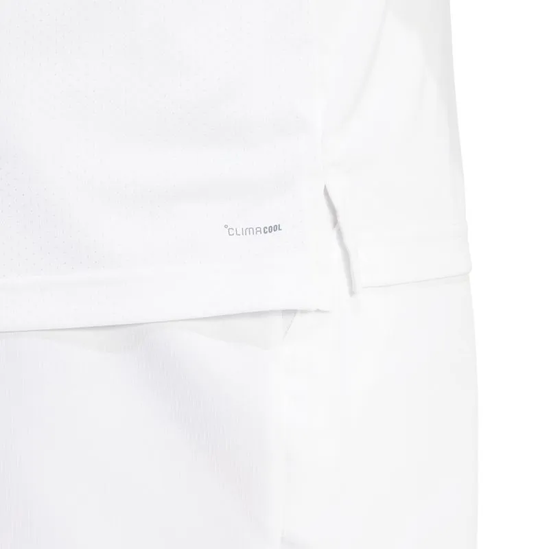 JD8639_7_APPAREL_On-Model_Detail-View-1_white