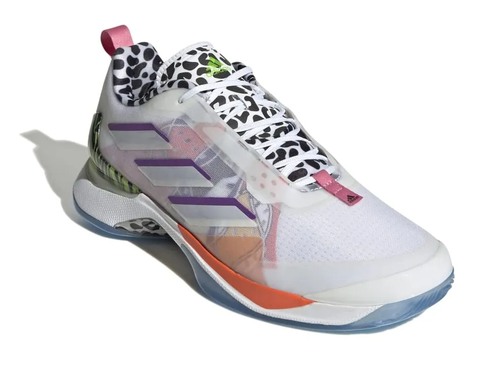 GZ3750_6_FOOTWEAR_Photography_Front-Lateral-Top-View_white
