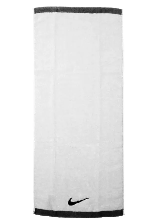 Nike Fundamental Towel Medium